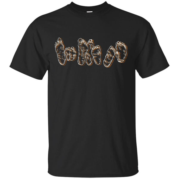 DAD - Family Feet T Shirt & Hoodie