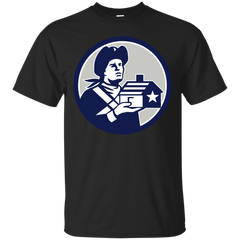 AMERICAN PATRIOT - American Patriot Holding House Circle Retro T Shirt & Hoodie