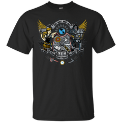 BATTLESTAR GALACTICA - Galactic Battle Shield T Shirt & Hoodie