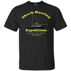 Fishing - Shark Hunting Expeditions big game hunting T Shirt & Hoodie